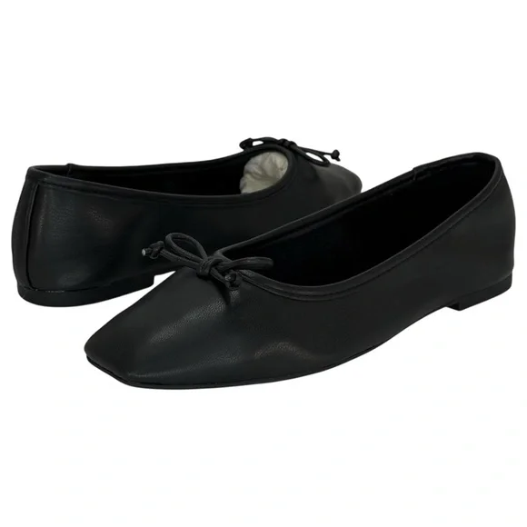 On 34th Naomie Black Faux Leather Womens Flats Size 5M - Picture 8 of 10
